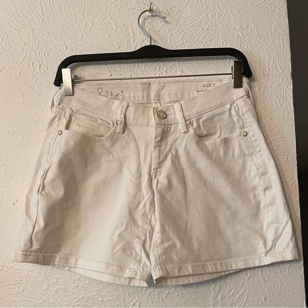 Lilly Pulitzer white denim shorts size 2